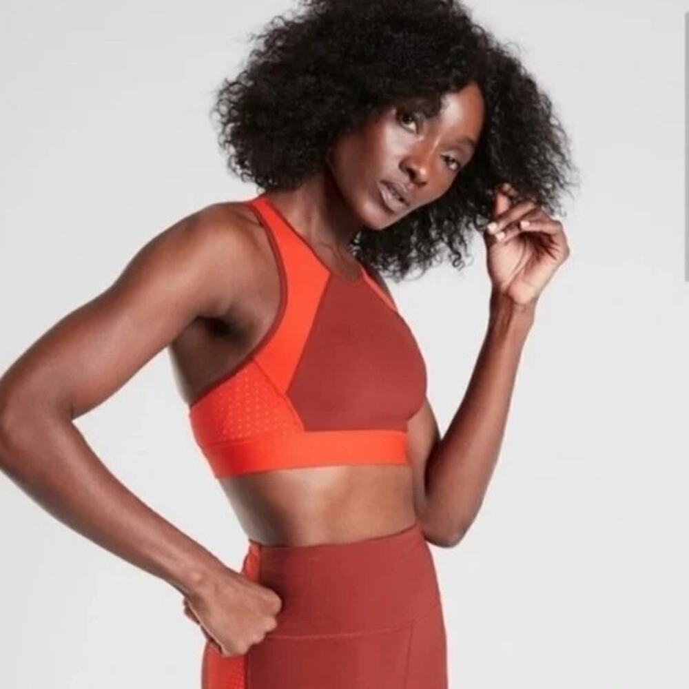 Athleta Rise Up Sports Bra